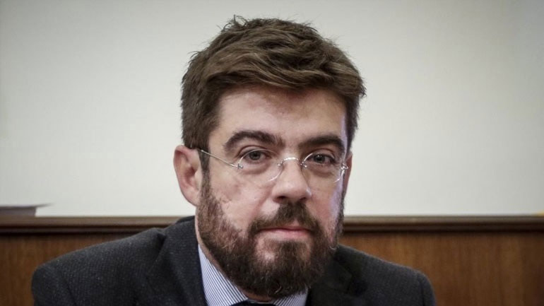 «Οι επιθέσεις στους δικαστικούς λειτουργούς που χειρίζονται την υπόθεση της Novartis δεν βοηθούν και δεν τιμούν το πολιτικό σύστημα»