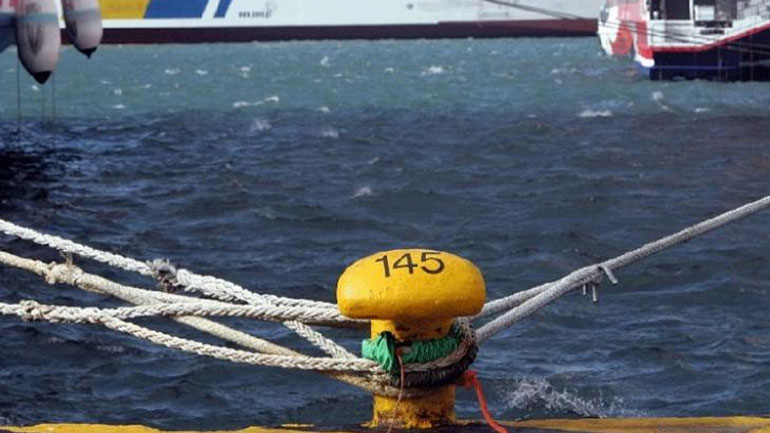 Δεμένα τα πλοία στα λιμάνια την Πρωτομαγιά