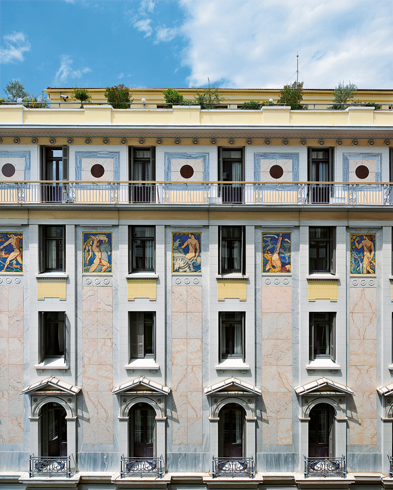 Μέγαρο Μετοχικού Ταμείου Πολιτικών Υπαλλήλων στην οδό Λυκούργου 12 και Αθηνάς. Προσθήκη τριών ορόφων και ενός ορόφου σε εσοχή σε υφιστάμενο κτήριο 