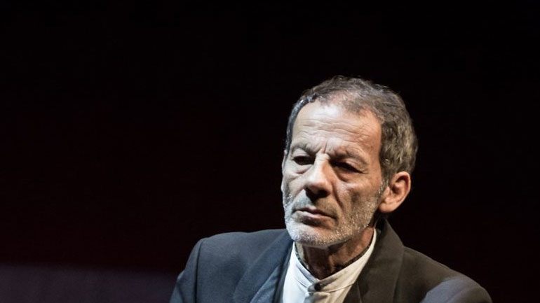 Ο Σταύρος Ξαρχάκος ζητεί να κατέβει το σποτ της ΝΔ με τους καλλιτέχνες