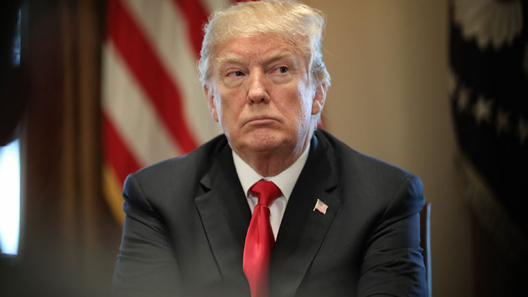 Ο Τραμπ προειδοποιεί το ICC να μην τολμήσει διώξεις για αμερικανικά και ισραηλινά εγκλήματα πολέμου