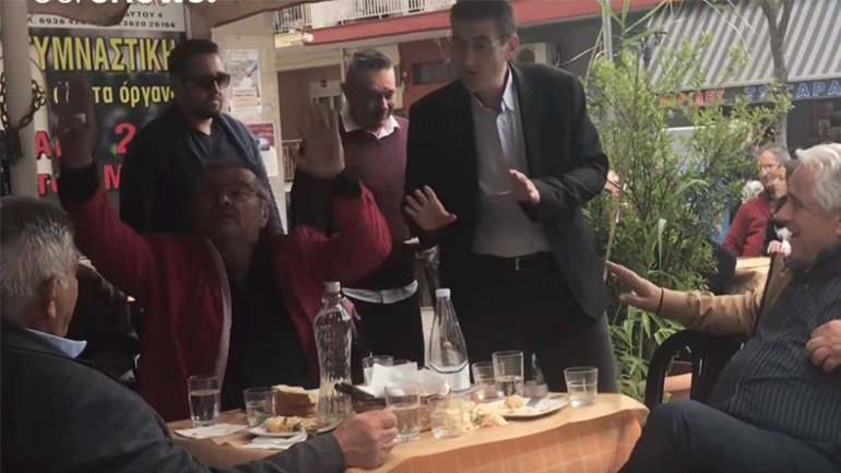 Έντονες αποδοκιμασίες κατά του υποψηφίου του ΣΥΡΙΖΑ Χρήστο Γιαννούλη στα Γιαννιτσά