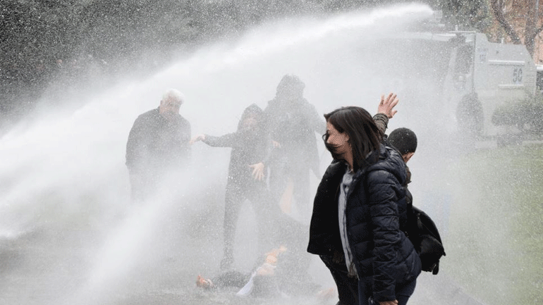 Τουρκία: Τραυματίστηκε βουλευτής του φιλοκουρδικού κόμματος σε διαδήλωση στο Ντιγιάρμπακιρ