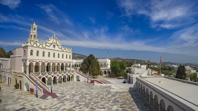 Αξέχαστο πασχαλινό ταξίδι στην Τήνο