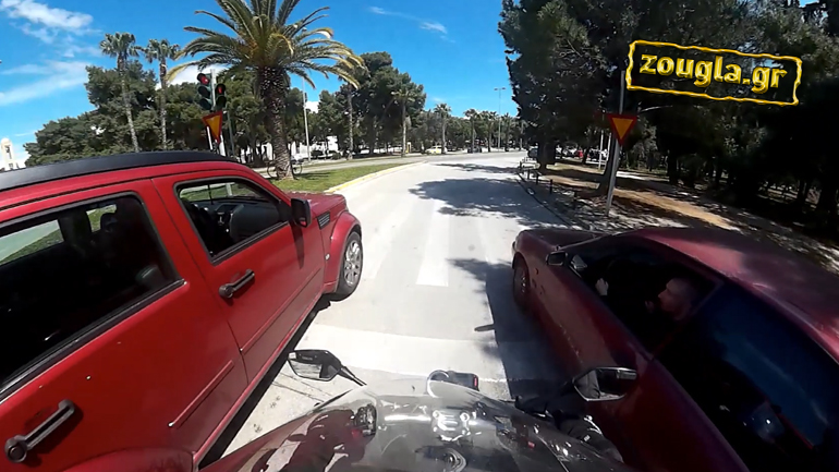 Έχω μοτέρ από Supra… Έχω μοτέρ από Supra…