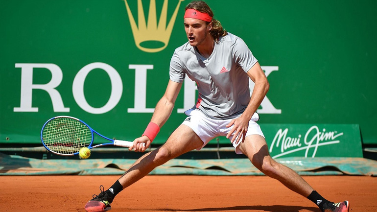 O Μεντβέντεφ απέκλεισε τον Τσιτσιπά