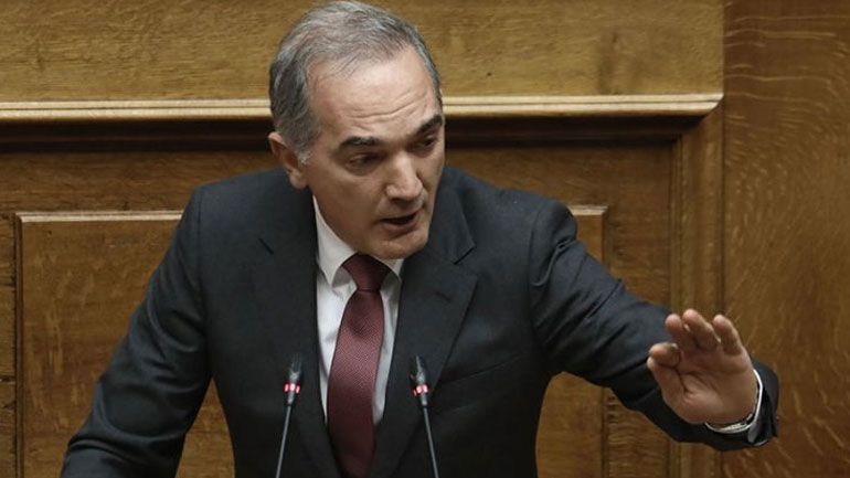 Την άρση της ασυλίας του ζήτησε ο Μ. Σαλμάς για να αποδείξει την «πολιτική σκευωρία» σε βάρος του