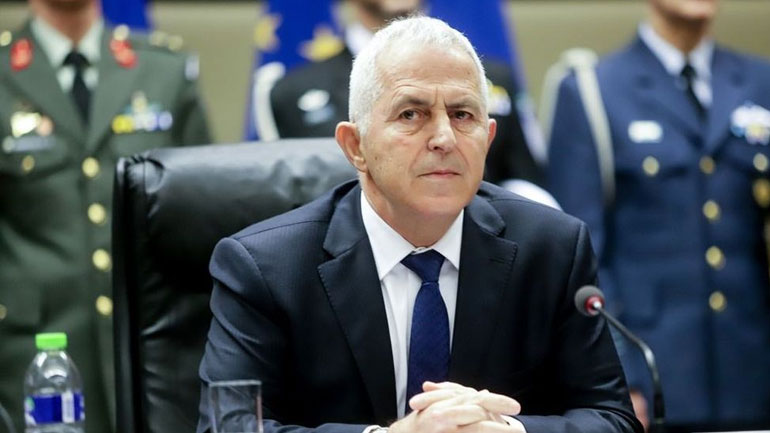 Επίσκεψη του Ευ. Αποστολάκη στη γαλλική φρεγάτα «Languedoc» στον Πειραιά