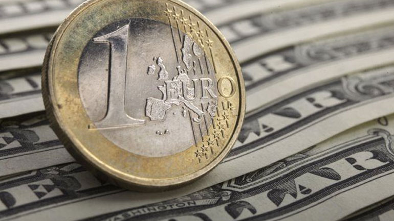 Υποχωρεί σε ποσοστό 0,21% το ευρώ