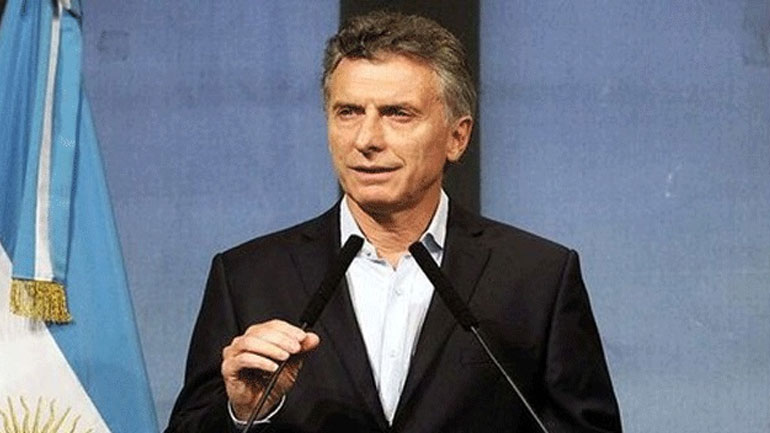 Αργεντινή: Η κρίση αναγκάζει τον πρόεδρο Μ. Μάκρι να παραβεί τις αρχές του και να λάβει μέτρα συγκράτησης των τιμών