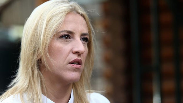 Ρένα Δούρου: «Στηρίζουμε την αντίληψη της τέχνης ως εργαλείου και συμβόλου κατά των διακρίσεων»