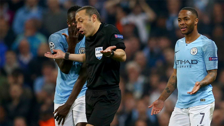 «Εγκεφαλικό» στο Μάντσεστερ μετά το ακυρωθέν γκολ του Στέρλινγκ