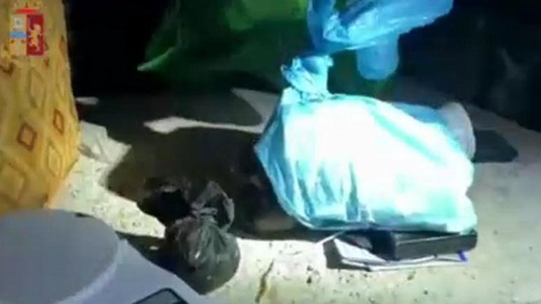 Ιταλία: Συνελήφθη 42χρονος που έκρυβε ναρκωτικά σε νεκροταφείο