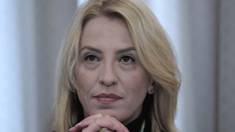 Κακόβουλη και παραπλανητική εκστρατεία με sms, από δήθεν λογαριασμό της, καταγγέλλει η Ρένα Δούρου