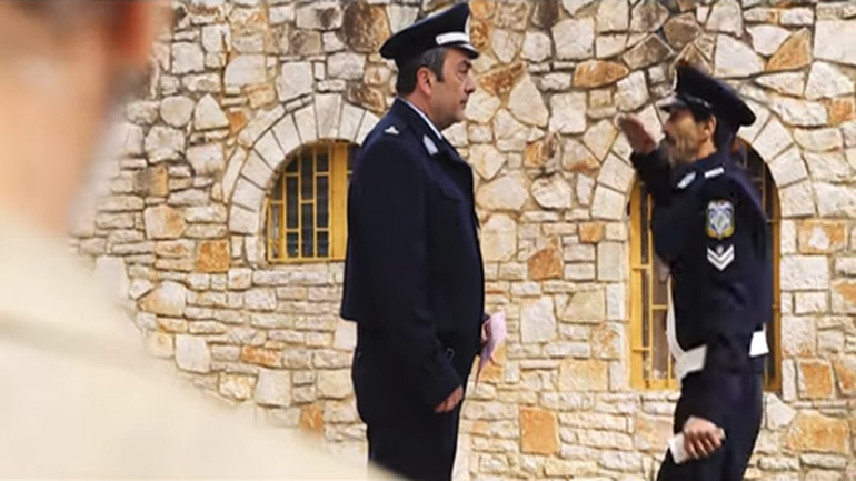 Το πασχαλινό σποτ τής Ελληνικής Αστυνομίας είναι η Σταύρωση τής Αισθητικής