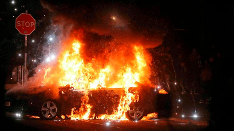 Η Κομισιόν καταδίκασε τη δολοφονία δημοσιογράφου στη Βόρεια Ιρλανδία