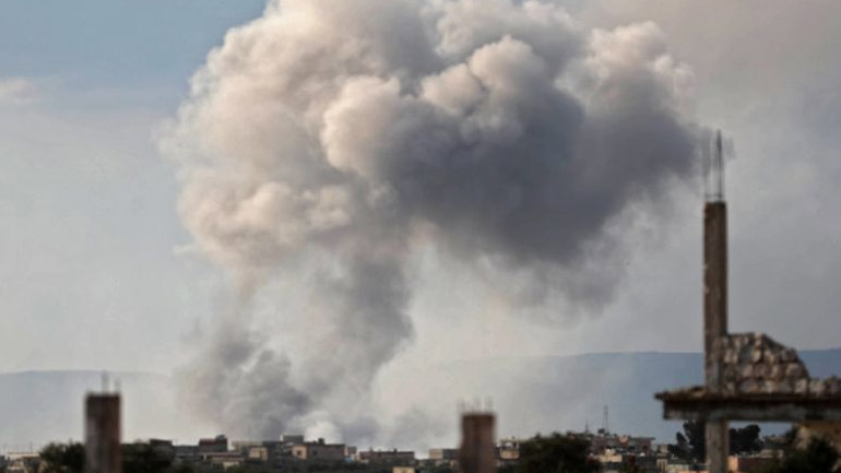 Συρία: Νεκροί 10 άμαχοι σε βομβαρδισμό με ρουκέτες στην Ιντλίμπ