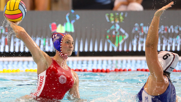 Πόλο: Η Αβραμίδου «έστειλε» τον Ολυμπιακό στον τελικό της Ευρωλίγκας