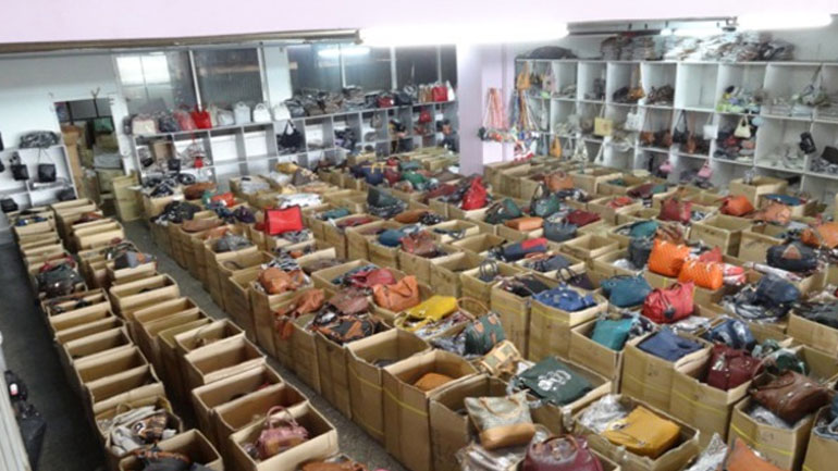 Σε εξέλιξη αστυνομική επιχείρηση κατά του παραεμπορίου