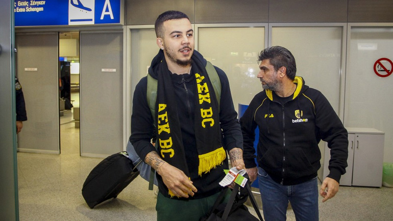 AEK: Δεν προλαβαίνει το παιχνίδι με τον Ολυμπιακό ο Γιορκ