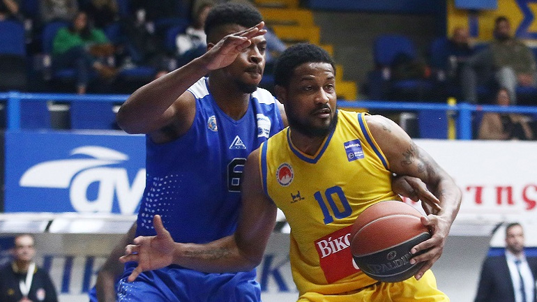 Περιστέρι: Πρόβλημα με Μουρ και Μουράτο