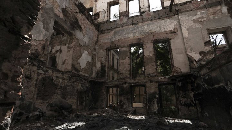 Tο Εθνικό Μουσείο του Ρίο δεν είναι η Νοτρ-Νταμ Tο Εθνικό Μουσείο του Ρίο δεν είναι η Νοτρ-Νταμ