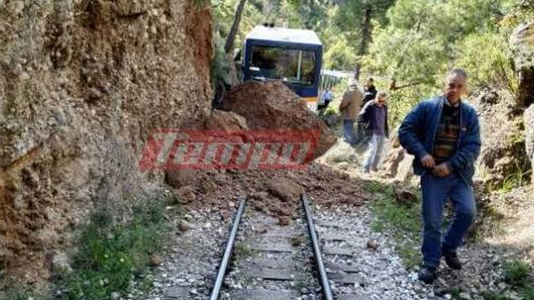 Διακοπτό – Καλάβρυτα: Κλειστή η σιδηροδρομική γραμμή – Εικόνες καταστροφής από την κατολίσθηση