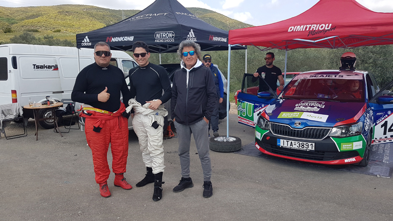 Δεξιά ο Νικόλας Περατινός, στη μέση ο Γιώργος Περατινός (που κέρδισε και τα δικίνητα στη FS) και αριστερά ο Παναγιώτης Ηλιόπουλος