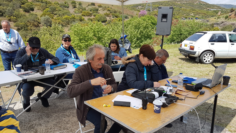 Επί το έργον η ομάδα της Αγωνιστικής Λέσχης Λαμίας...