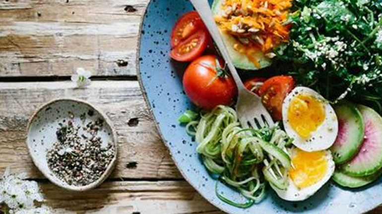 Οι διατροφικές συνήθειες που θα κάνουν τη διαφορά στα κιλά σου!