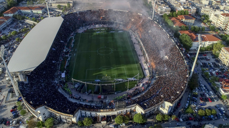 Oύτε... καρφίτσα δεν πέφτει στην κατάμεστη Τούμπα