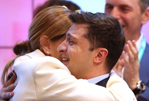 Ο Βολοντίμιρ Ζελένσκι με τη σύζυγό του