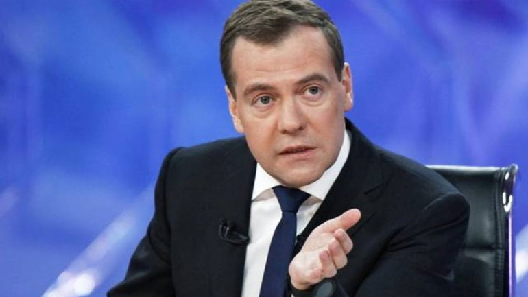 Μεντβέντεφ: «Ευκαιρία» να βελτιώσουμε τις σχέσεις μας με την Ουκρανία μετά την εκλογή του Ζελένσκι