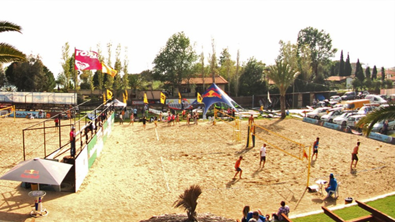 Πασχαλινό καμπ beach volley στο «Καράβι»