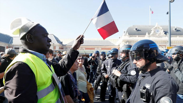 Έρευνες στη Γαλλία για τις αυτοκτονίες αστυνομικών