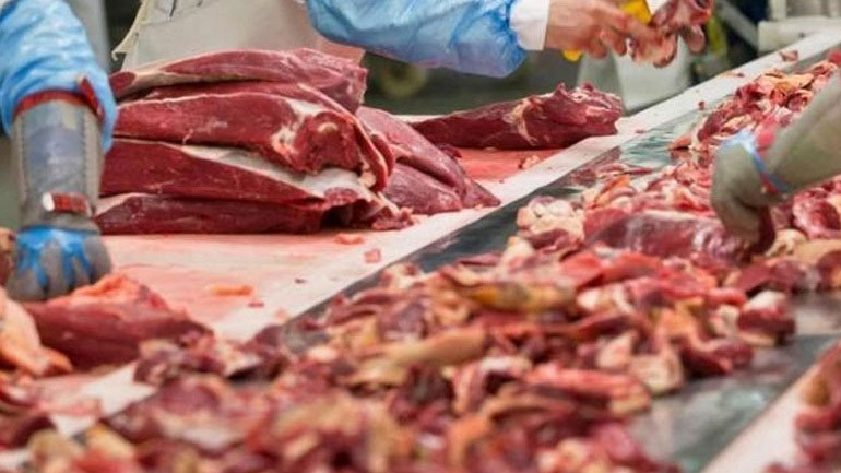 Κατασχέσεις ακατάλληλων τροφίμων σε επιχειρήσεις του Πειραιά