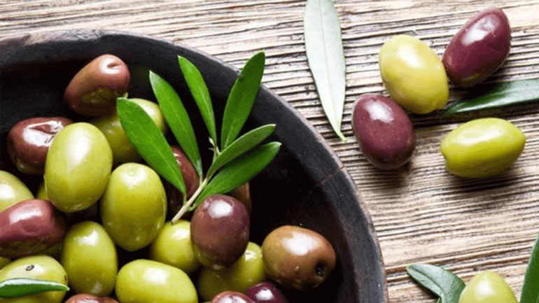 Αναπόσπαστο κομμάτι της μεσογειακής ελληνικής διατροφής η ελιά