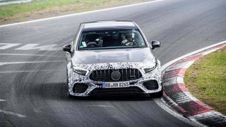 Αποκαλύπτεται το πανίσχυρο hot hatch της Mercedes Αποκαλύπτεται το πανίσχυρο hot hatch της Mercedes