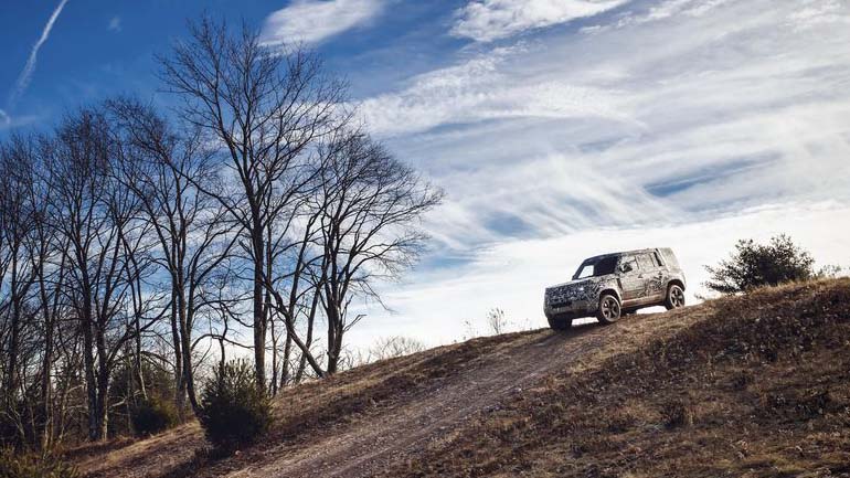 Τον Σεπτέμβριο η πρεμιέρα του νέου Land Rover Defender