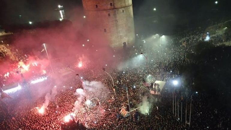 Θεσσαλονίκη: Νεκρός 22χρονος οπαδός του ΠΑΟΚ μετά το γλέντι του τίτλου Θεσσαλονίκη: Νεκρός 22χρονος οπαδός του ΠΑΟΚ μετά το γλέντι του τίτλου