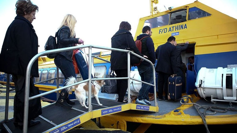 Ομαλά η έξοδος των εκδρομέων του Πάσχα από τα λιμάνια του Πειραιά, της Ραφήνας και του Λαυρίου