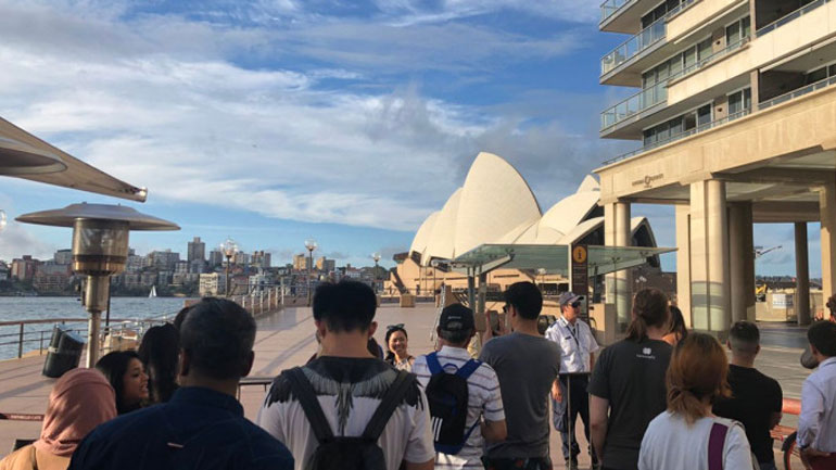 Εκατοντάδες άνθρωποι απομακρύνθηκαν από την Όπερα του Σίδνεϊ λόγω διαρροής αερίου