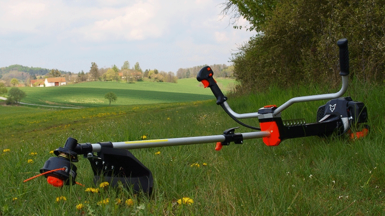 Εσείς βάζετε την έκταση όλα τα υπόλοιπα η FUXTEC!