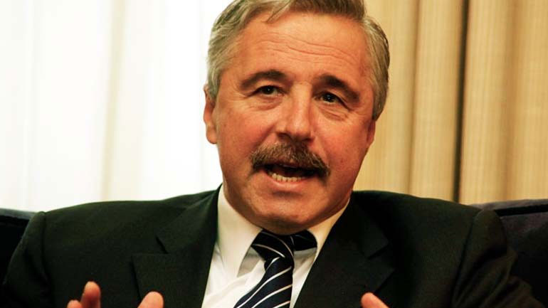 Σκληρή επίθεση Μανιάτη στην κυβέρνηση για τη ΔΕΗ