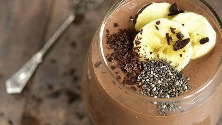 Αναζωογονητικό smoothie με σοκολάτα και μέντα