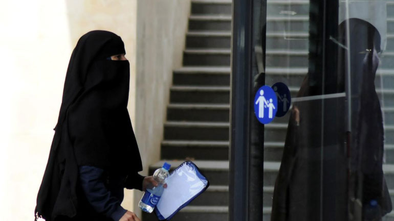 Κόσοβο: Υπό κατ’ οίκον κράτηση 10 γυναίκες που επαναπατρίστηκαν από τη Συρία