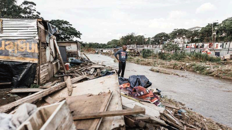 Νότια Αφρική: Στους 70 οι νεκροί από τις πλημμύρες