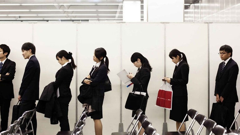 ΗΠΑ: Ξαφνική αύξηση στα επιδόματα ανεργίας