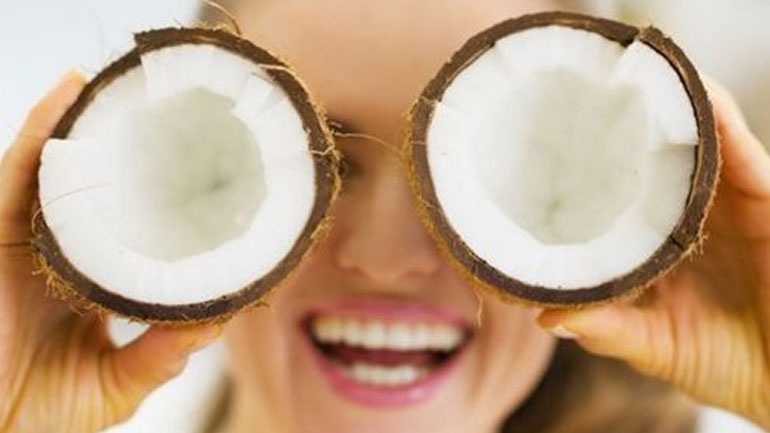 Πώς να εντάξεις το θαυματουργό λάδι καρύδας στην beauty routine σου;