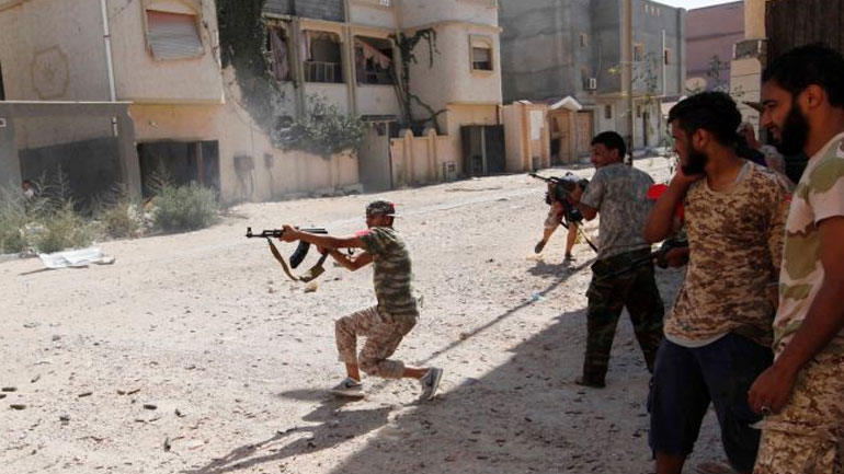 Λιβύη: Γειτονιές της Τρίπολης μετατρέπονται σε πεδία μάχης σύμφωνα με τη ΔΕΕΣ